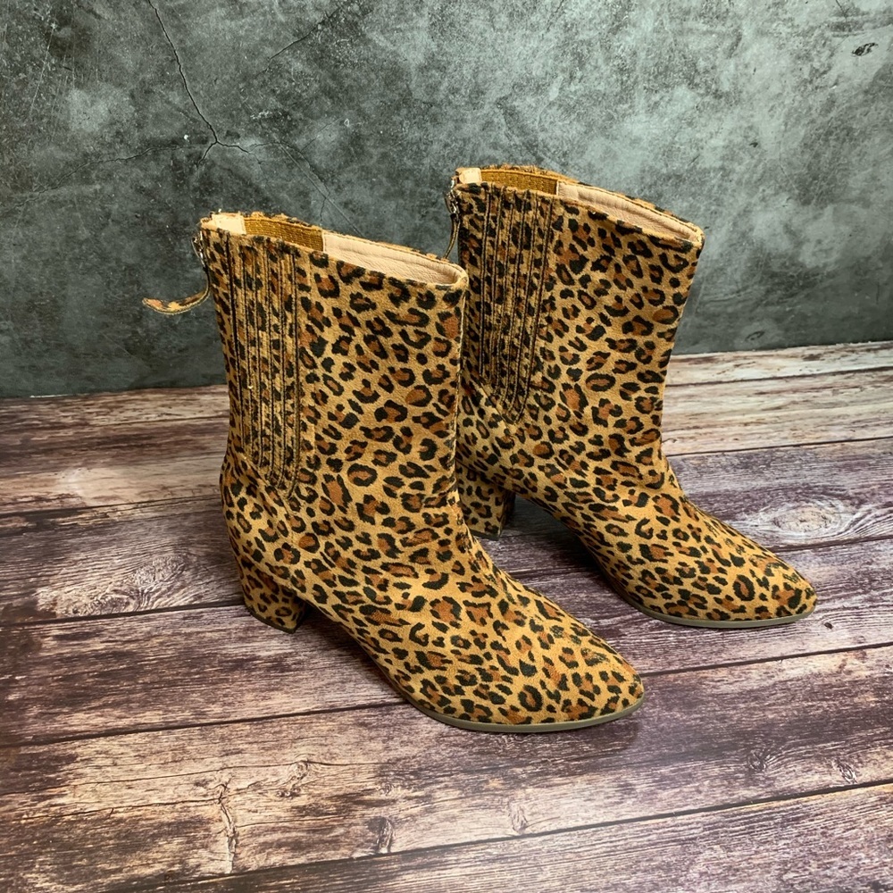 Chase & Chloe ~ Isabella Pointed Toe Boot